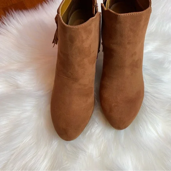 🔥CCO SALE🔥 Unlisted by Kenneth Cole “Film Star” Bootie - Picture 5 of 13